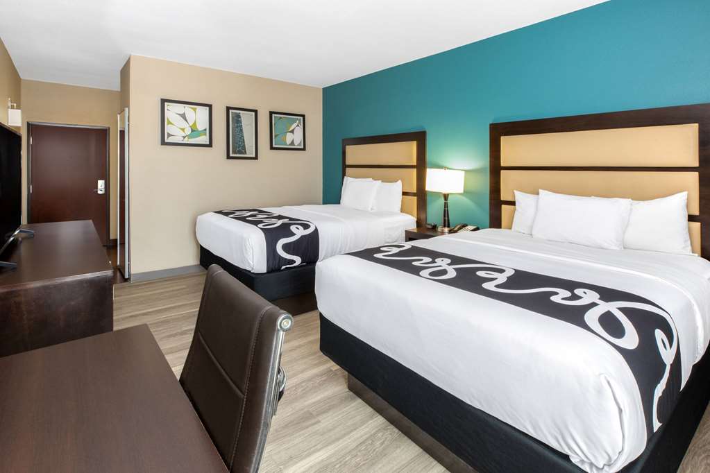 La Quinta Inn & Suites by Wyndham Durant - photo 12