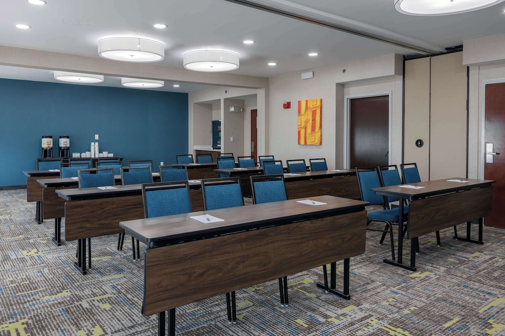 Hampton Inn & Suites Alpharetta Roswell - photo 61