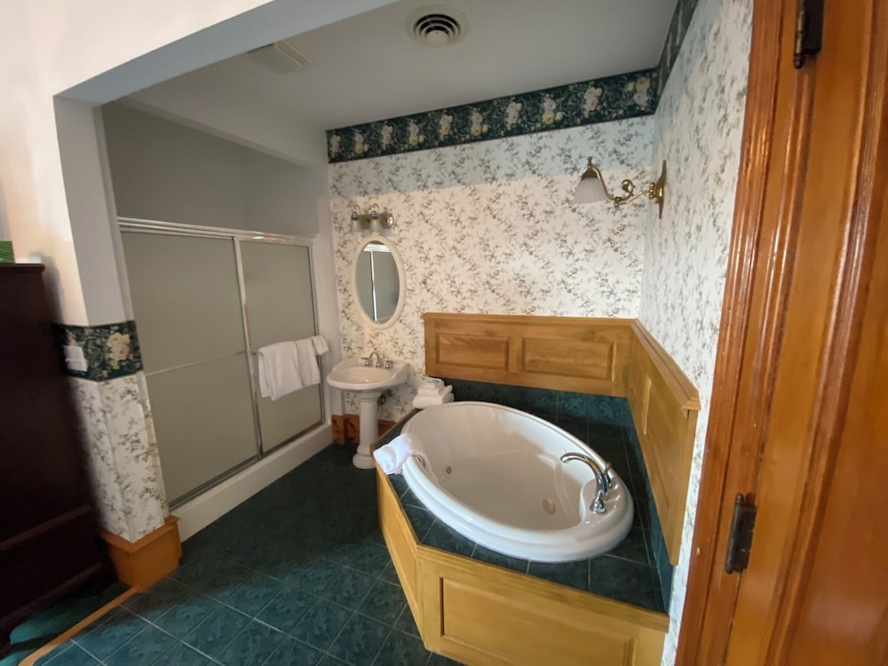 Decker Hotel - photo 65