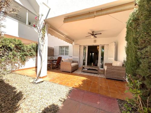 Bajo de 2 Dormitorios En Puerto Rey in Vera, Spain