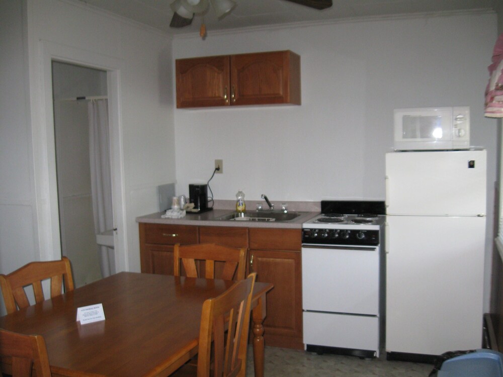 Moose Brook Motel - photo 5