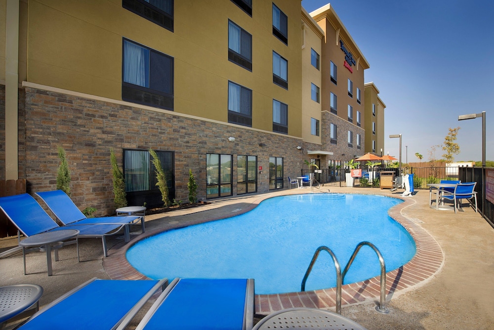 Towneplace Suites Eagle Pass - photo 16