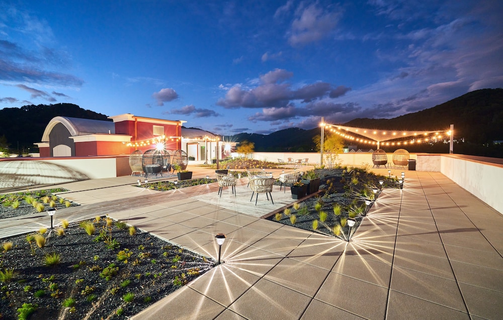 Candlewood Suites Asheville Downtown by IHG - photo 51