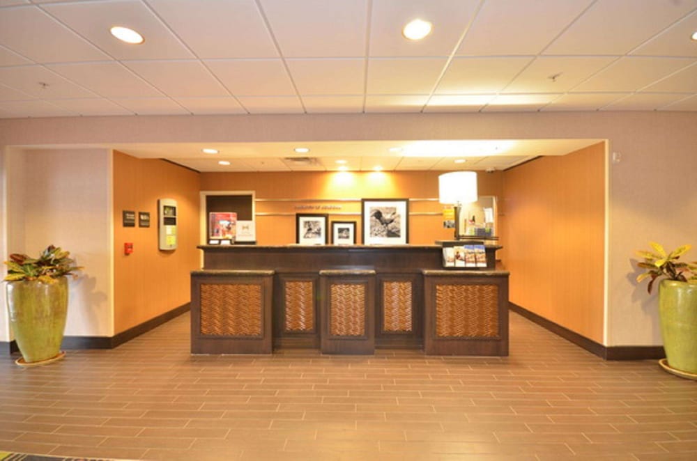 Hampton Inn & Suites Tulsa Catoosa - photo 12