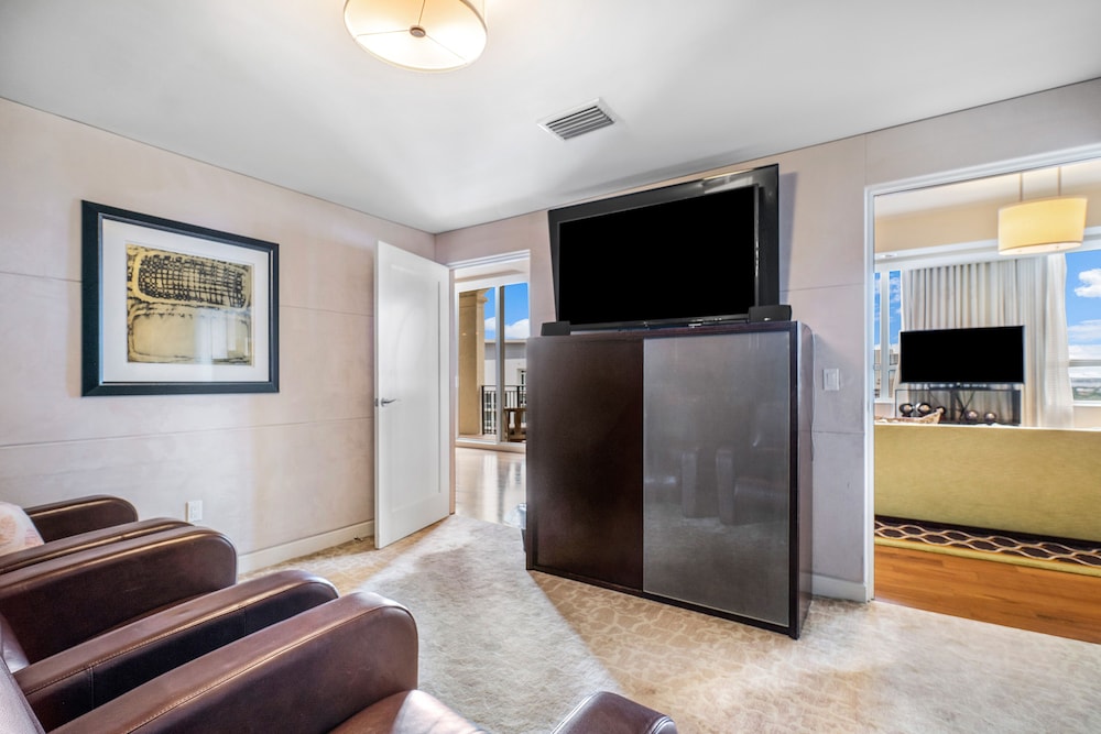 Palm Beach Singer Island Resort & Spa Luxury Suites - photo 66
