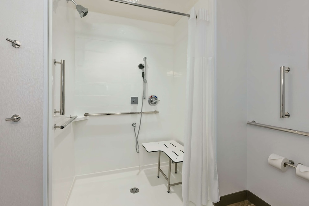 Hampton Inn & Suites Wells - photo 20