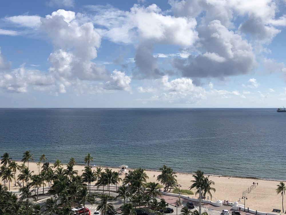 Bahia Mar Ft. Lauderdale Beach a DoubleTree by Hilton Hotel - photo 61
