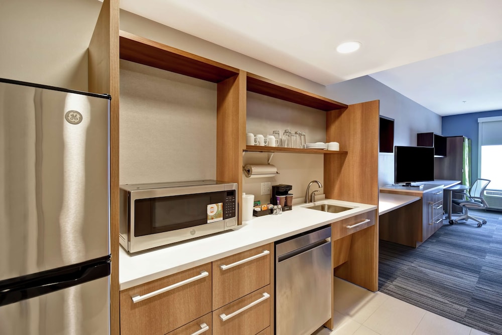 Home2 Suites by Hilton Terre Haute - photo 7