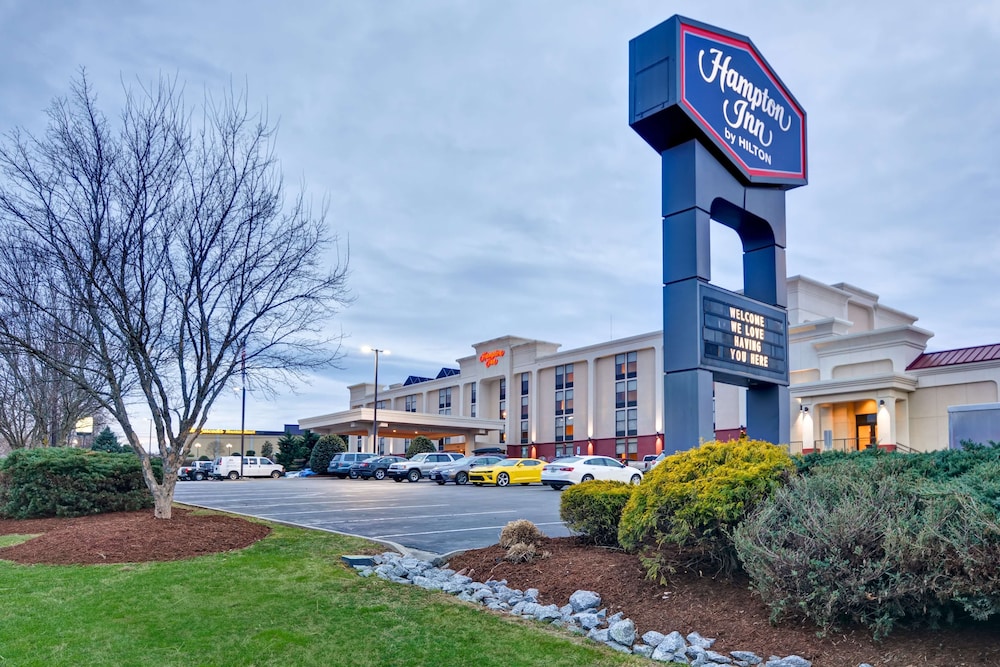 Hampton Inn Hendersonville - photo 54