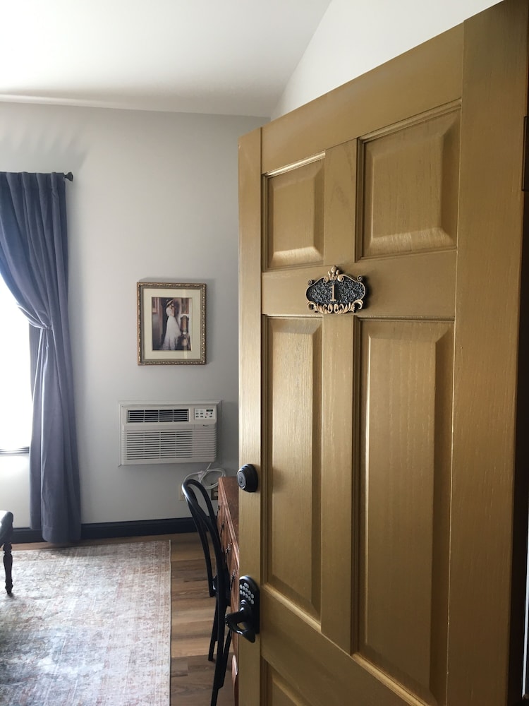 Hotel Stevenson - photo 6