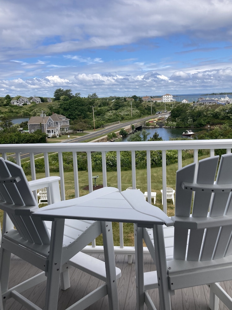 Payne's Harbor View Inn - photo 26