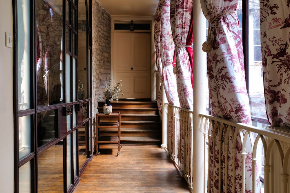 La Verrière Maison d'hôtes — 4-Star Luxury Hotel in Poligny, France