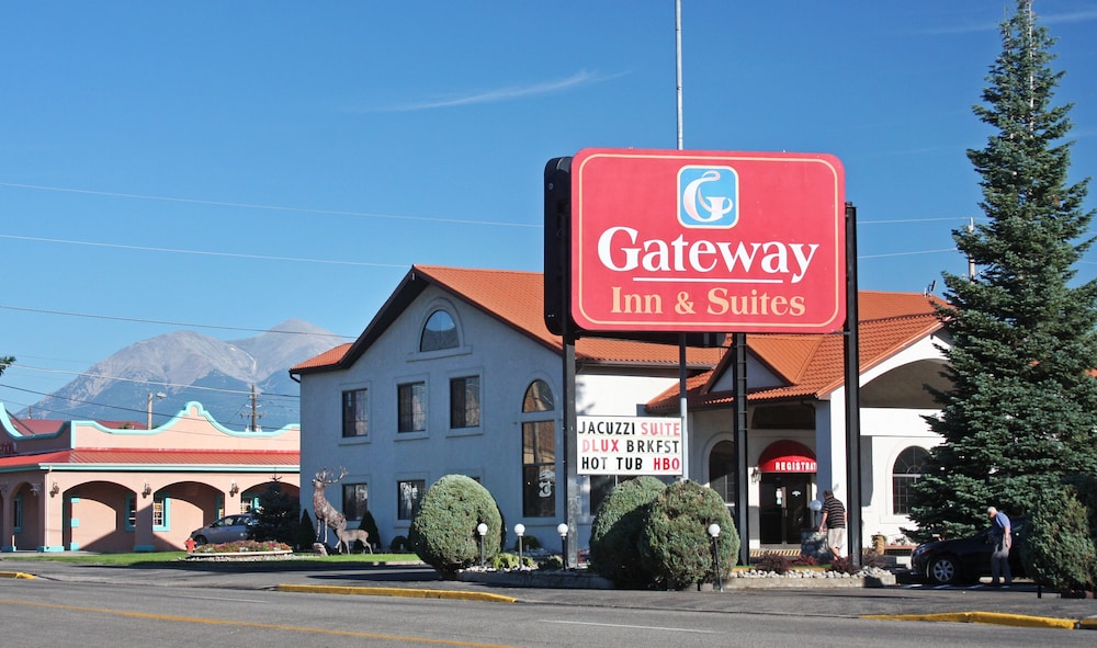 Gateway Inn and Suites - carbon neutral hotel in Salida