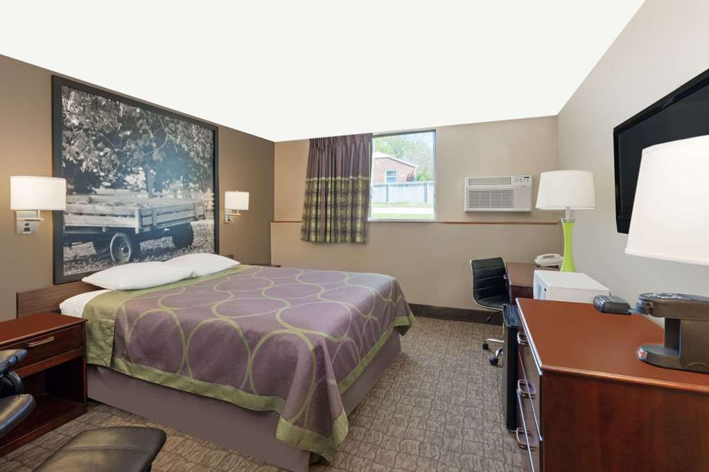 Super 8 by Wyndham Carroll - photo 12