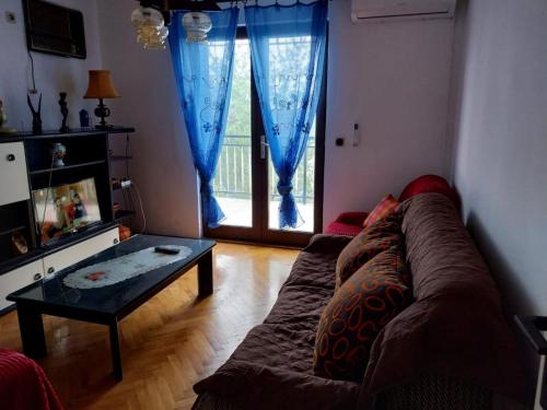 Holiday Home Marina Two Bedroom Holiday Home with Terrace — 4-Star Luxury Hotel in Starigrad, Croatia