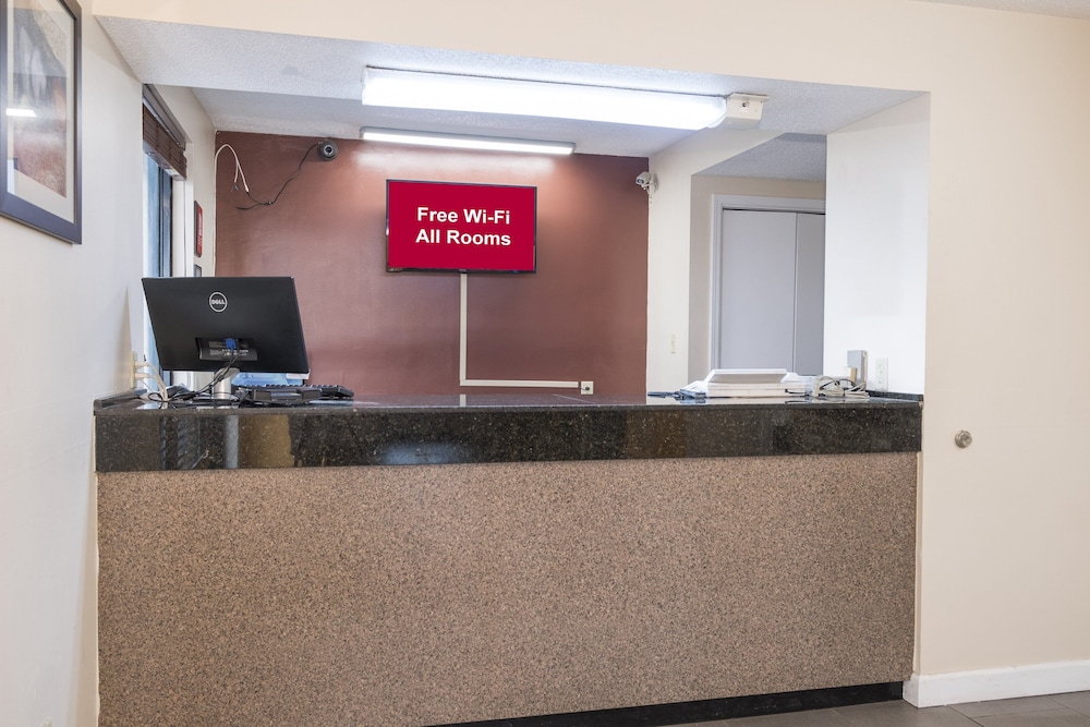 Red Roof Inn Mobile Midtown - photo 14