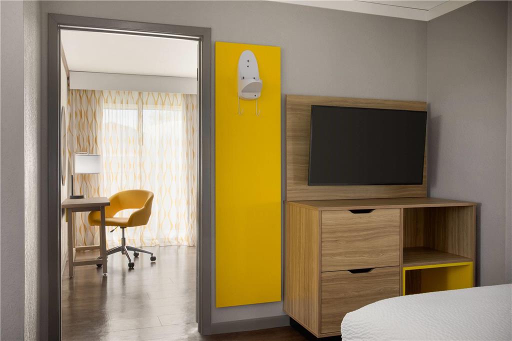 Days Inn by Wyndham Suites Fredericksburg - photo 23