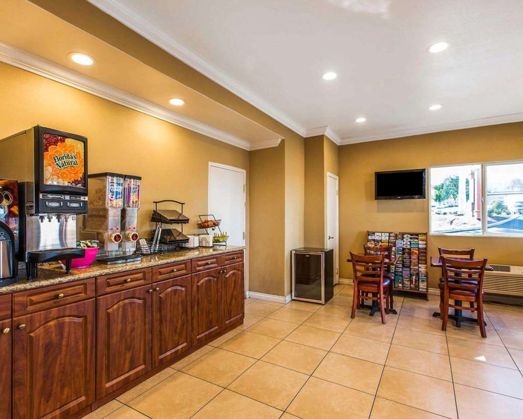 Rodeway Inn & Suites Corona - photo 30