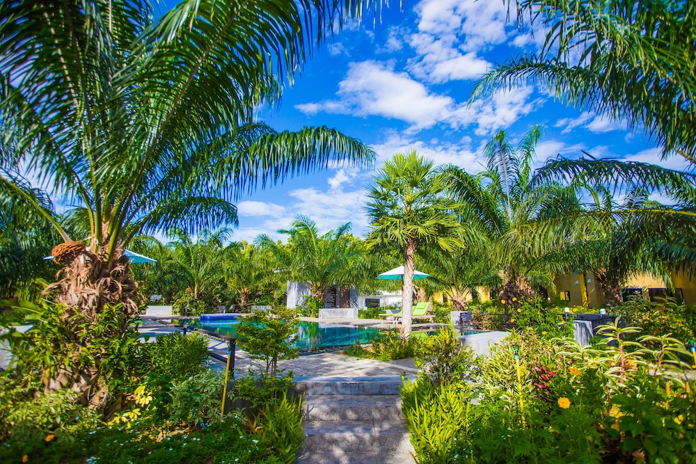 Palm Pran Resort in Pran Buri, Thailand