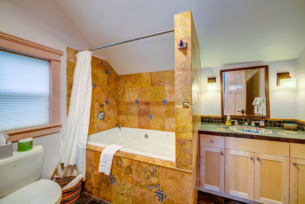 Carlisle Garden Suites - photo 50