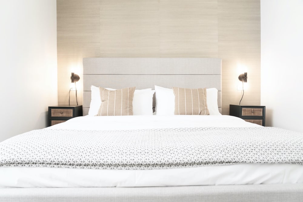 Luxuri Suites - photo 38