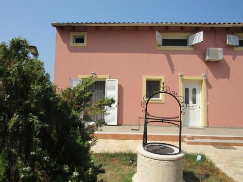 Catherine’s Maisonette — Unknown City — photo 4