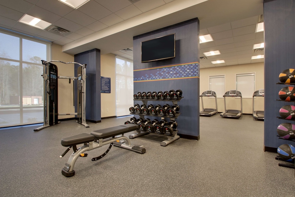 Hampton Inn & Suites Knightdale Raleigh - photo 54
