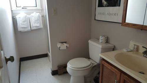 Acadia Ocean View Motel