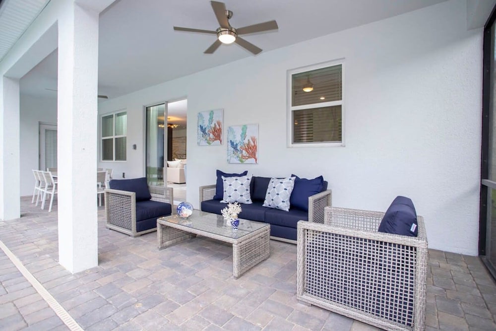 Ultimate Themed Luxury Game Room Theater Pool - photo 23