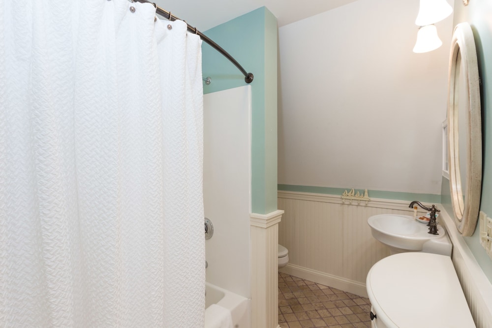 Sheepscot Harbour Village Resort - photo 329