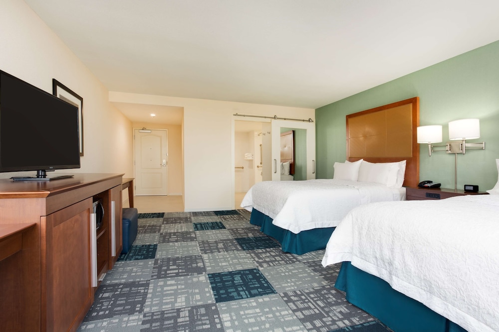 Hampton Inn Norcross - photo 22