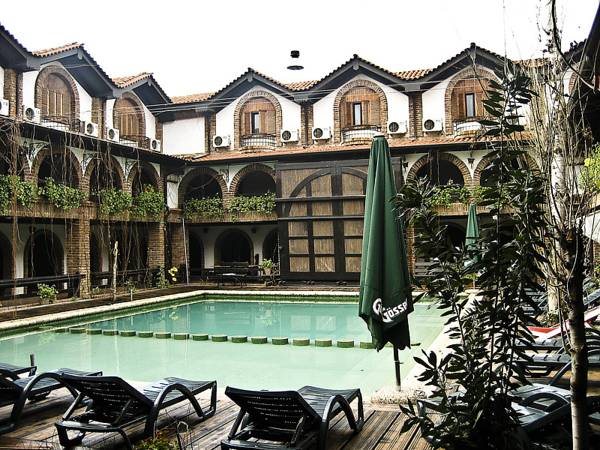 Hotel Restaurant Bujtina e Gjelit in Tirana, Albania