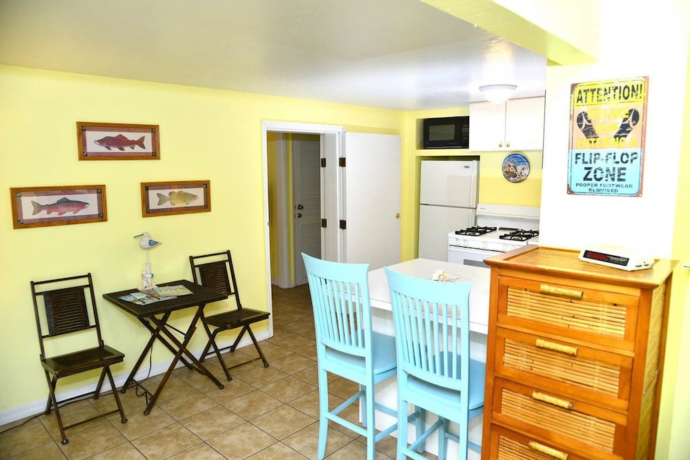 The Palmview and Sandpiper Inns - photo 19