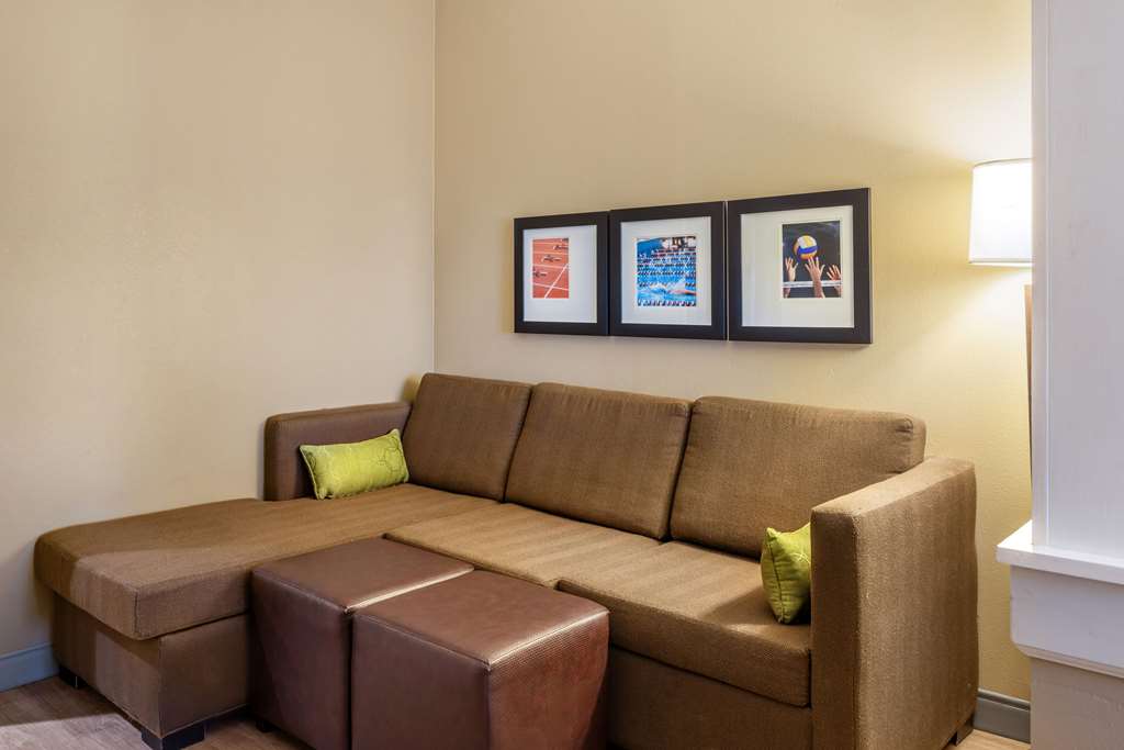 Comfort Inn & Suites at CrossPlex Village - photo 31