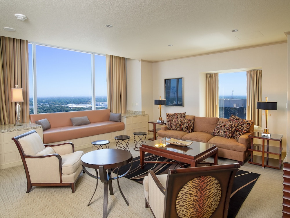 Sheraton Grand Sacramento Hotel - photo 29