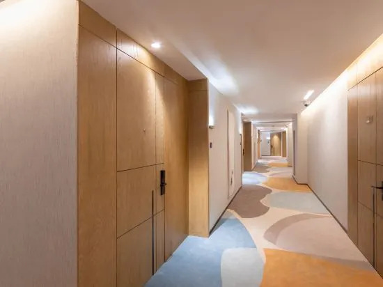 Golden Tulip Hotel — 4-Star Luxury Hotel in Shanghai, People's Republic of China