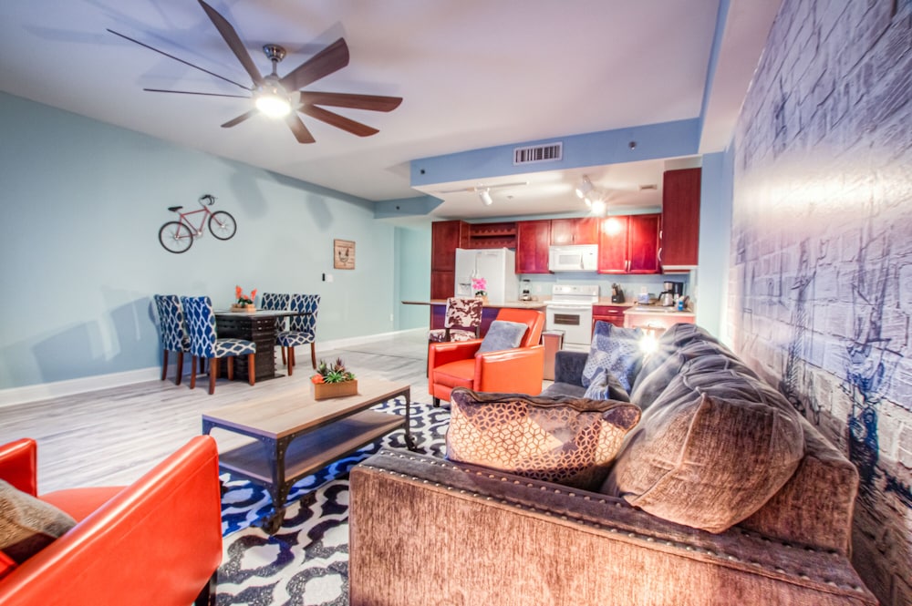 Laketown Wharf Resort by Aneliya's Rentals - photo 596