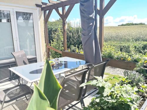 Zur Schwedenschanze 3 — 4-Star Luxury Hotel in Gramkow, Germany