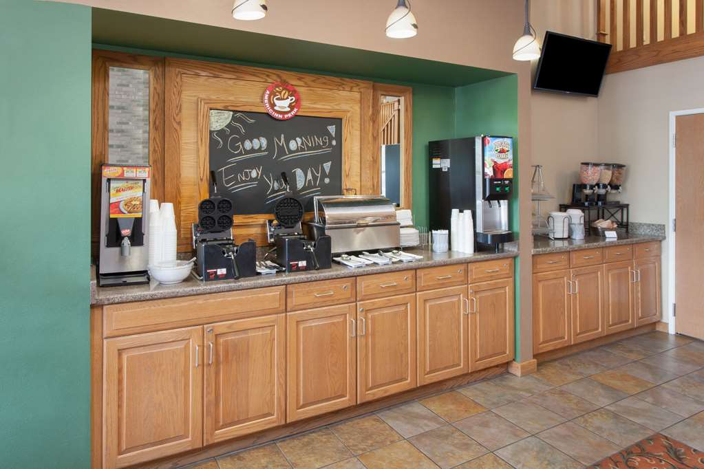 AmericInn by Wyndham Greenville - photo 20