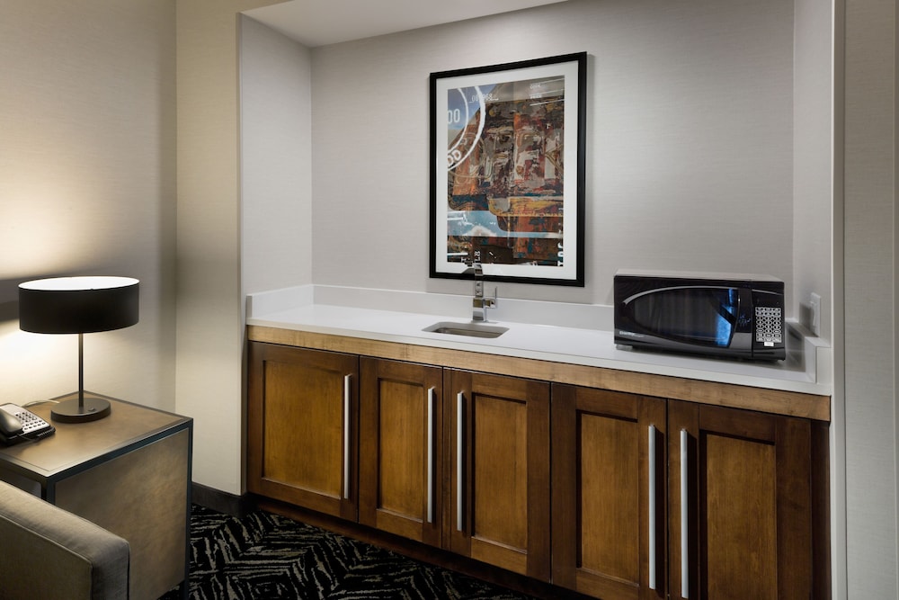 DoubleTree by Hilton Jamestown - photo 25