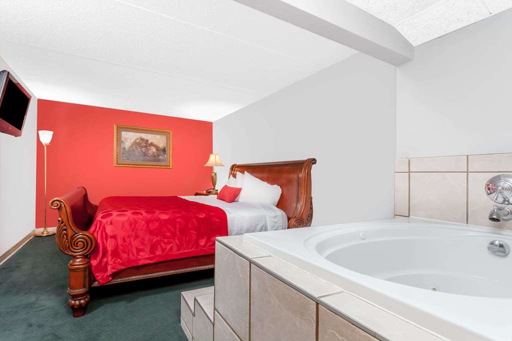 Ramada by Wyndham Henderson Evansville - photo 20