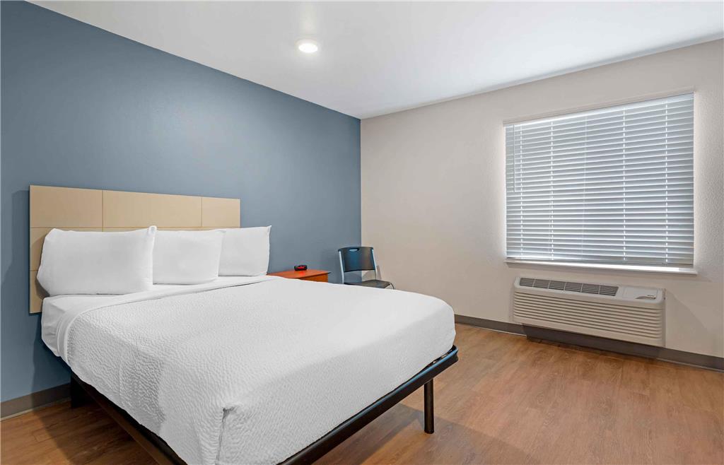 Extended Stay America Select Suites Fort Myers Northeast - photo 10