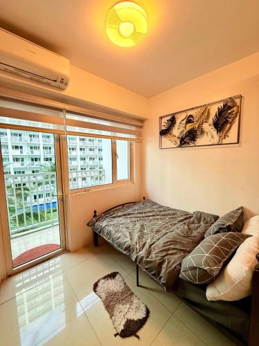 Modern Double Sized Bed with Netflix & Pool View — 4-Star Luxury Hotel in Manila, Philippines
