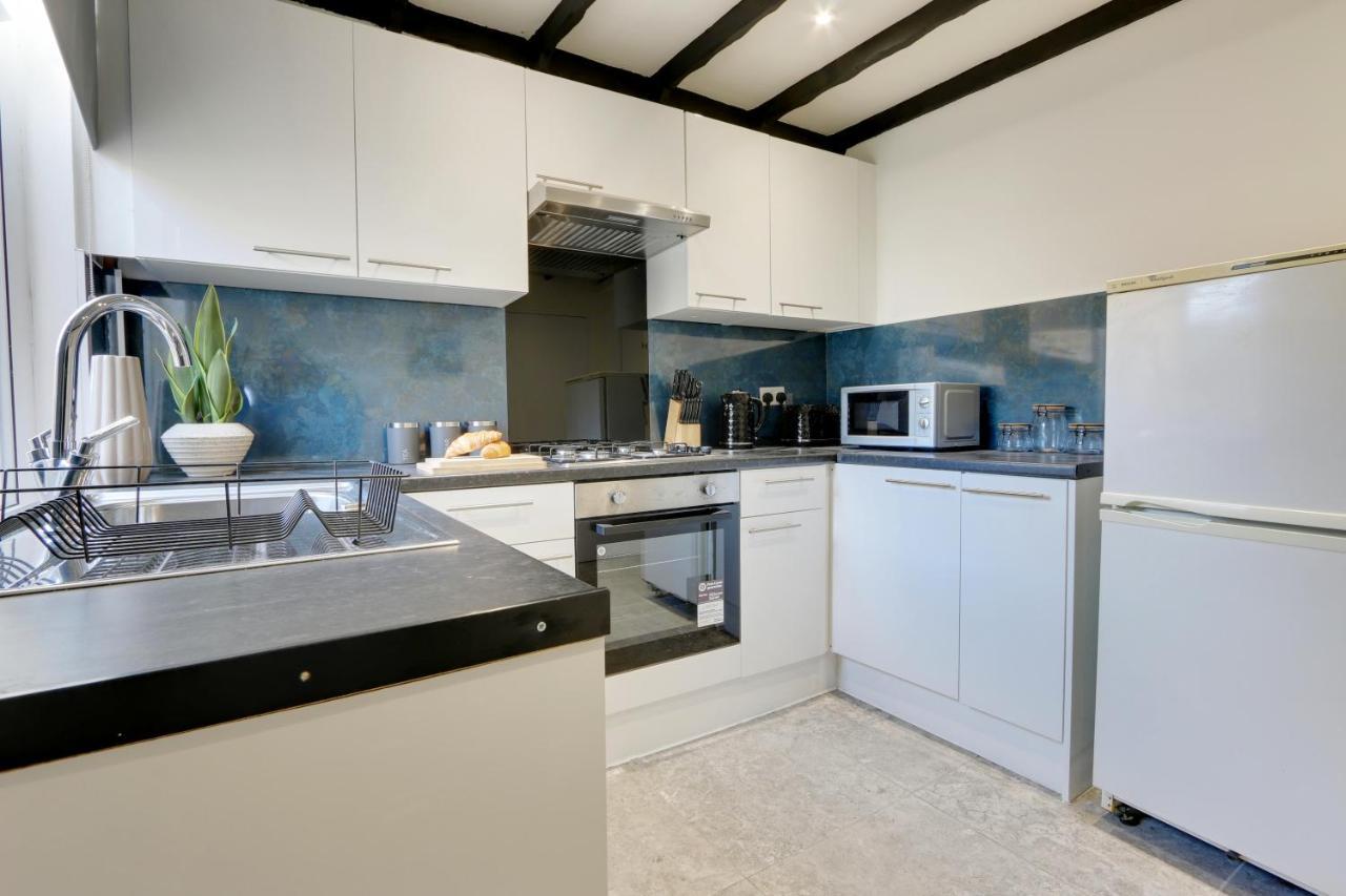 Home from Home FREE Parking Ideal for Workers Hosted by Stay Host Save — 4-Star Luxury Hotel in Sheffield, United Kingdom