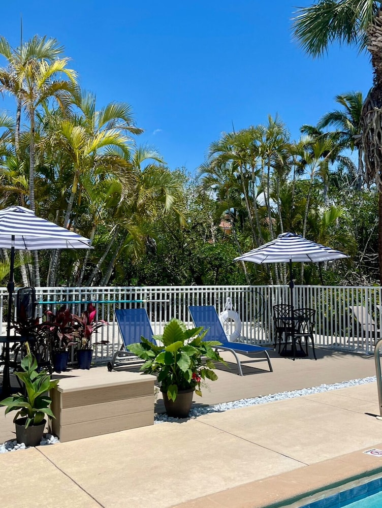 Sunshine Island Inn - photo 26