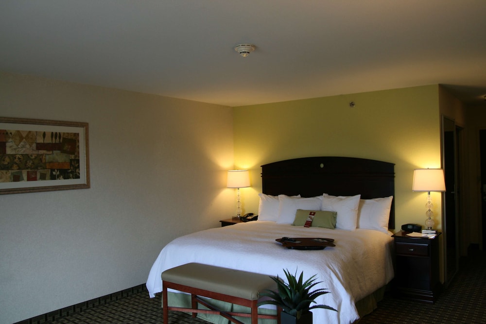 Hampton Inn & Suites Cleveland Mentor - photo 15