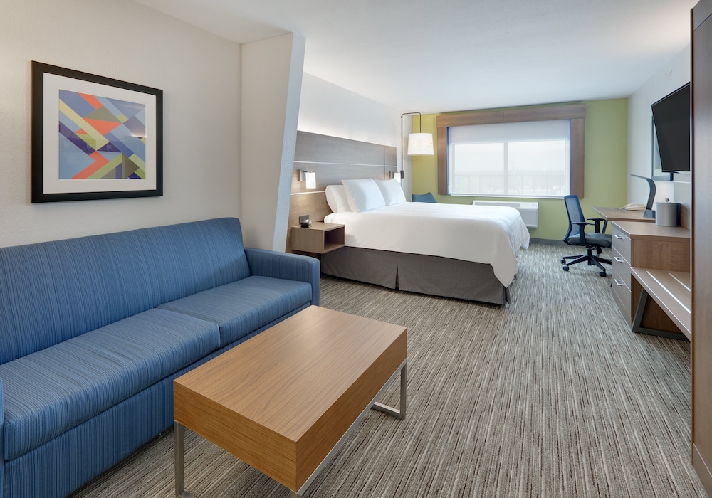 Holiday Inn Express and Suites San Antonio NW near - photo 8