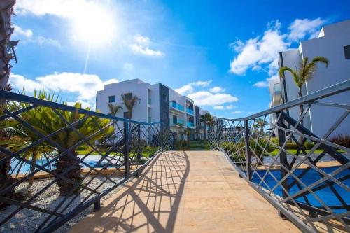 Appartement Tamaris avec piscine et plage privée — 4-Star Luxury Hotel in Casablanca, Morocco