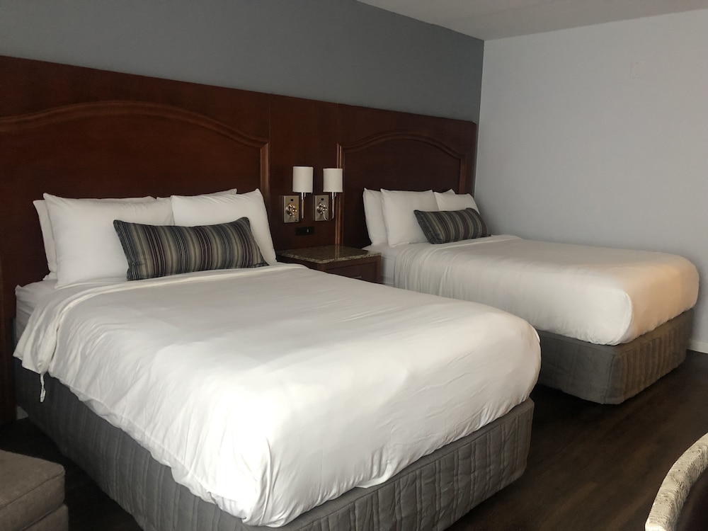 The Grand Hotel Spindletop - featured photo