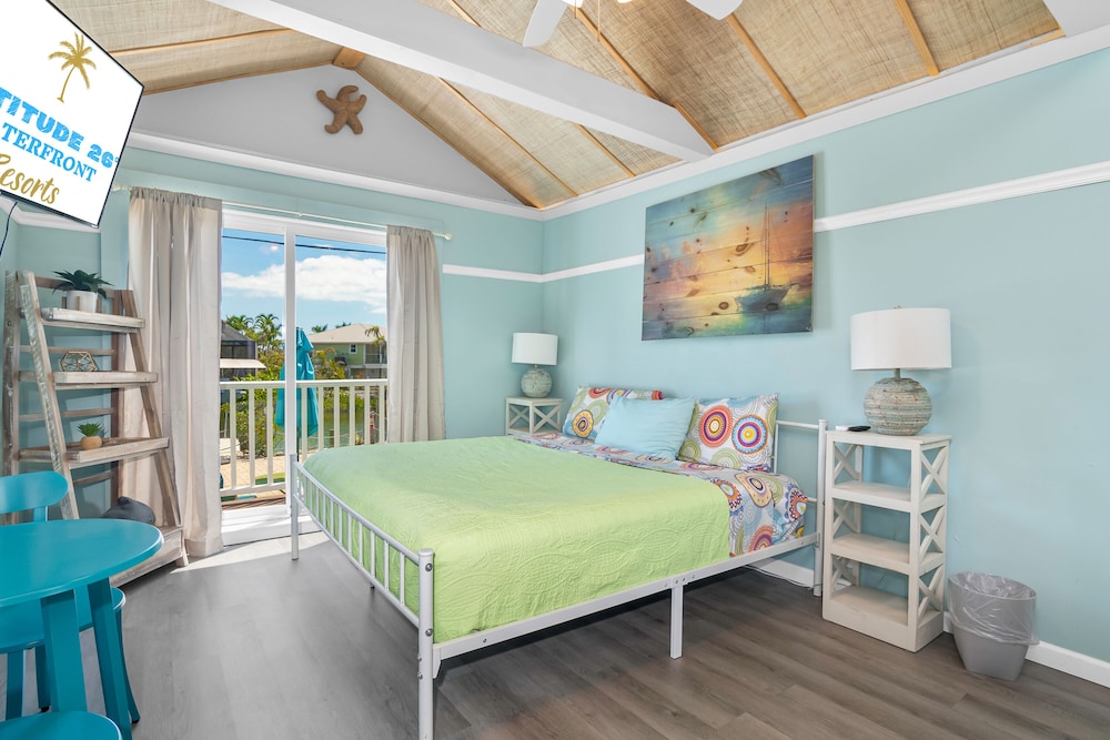 Latitude 26 Waterfront Resort & Marina - photo 20